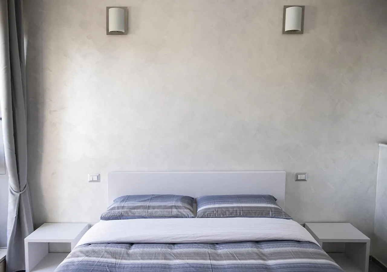 Smart Central Apartments Bayres Milan