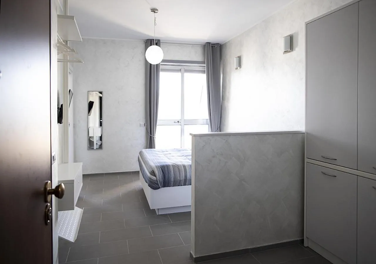 Smart Central Apartments Bayres Milan