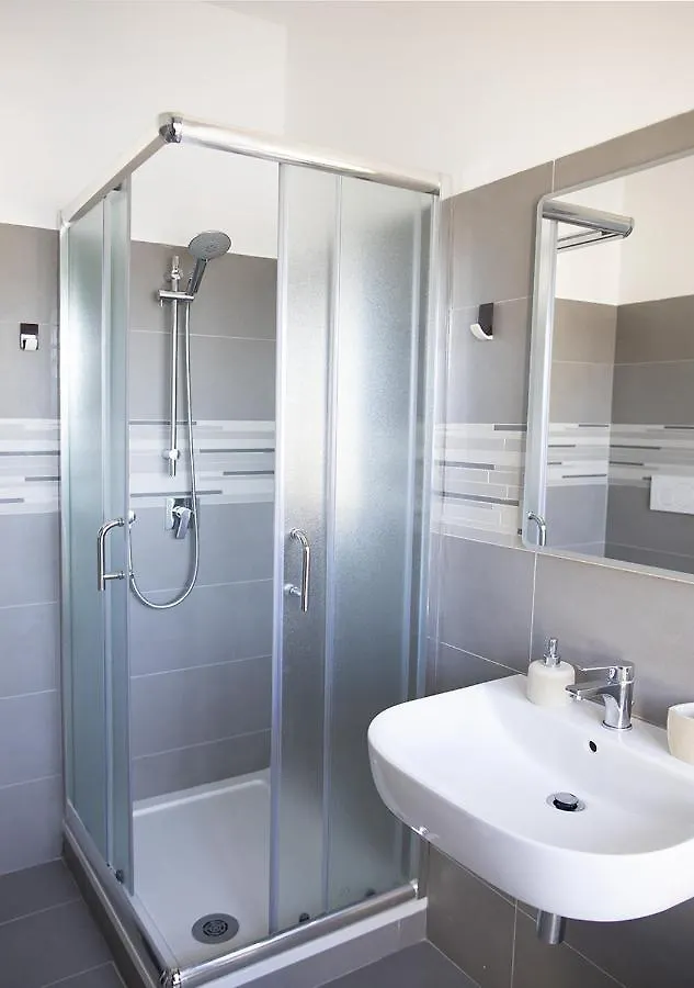 Smart Central Apartments Bayres Milan