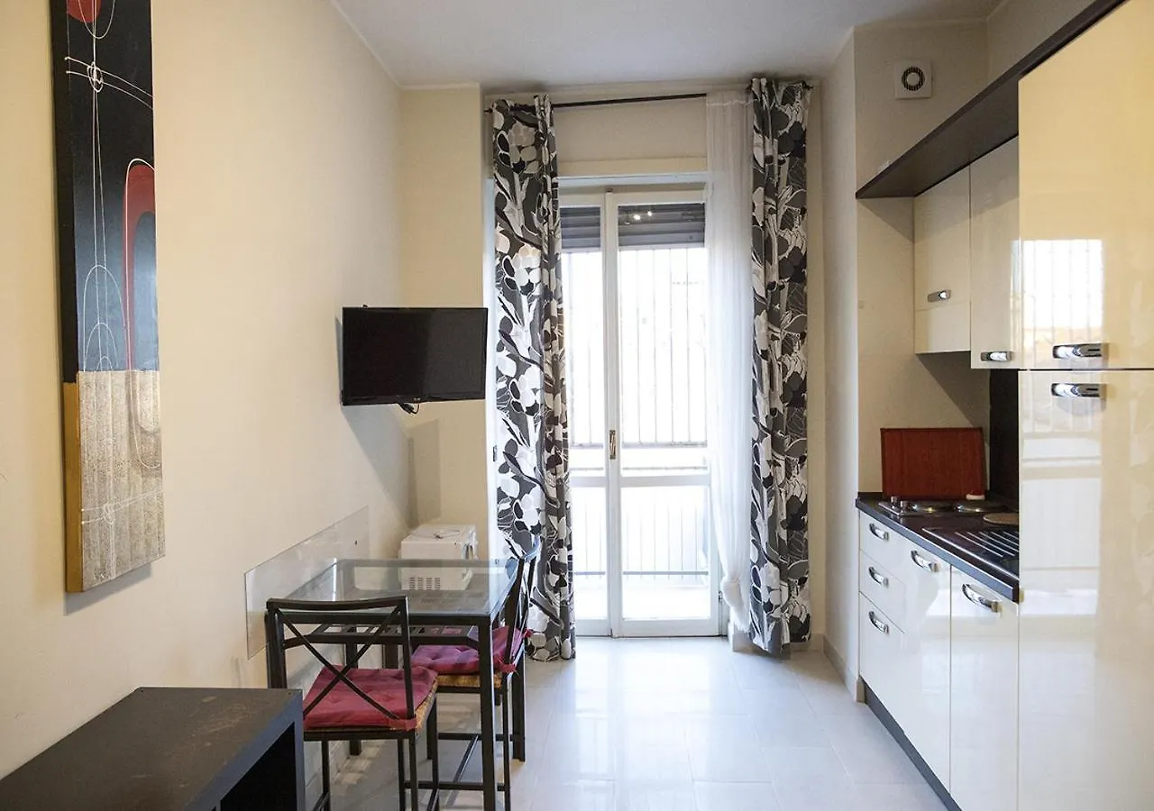 Smart Central Apartments Bayres Milano 0*,  Italien